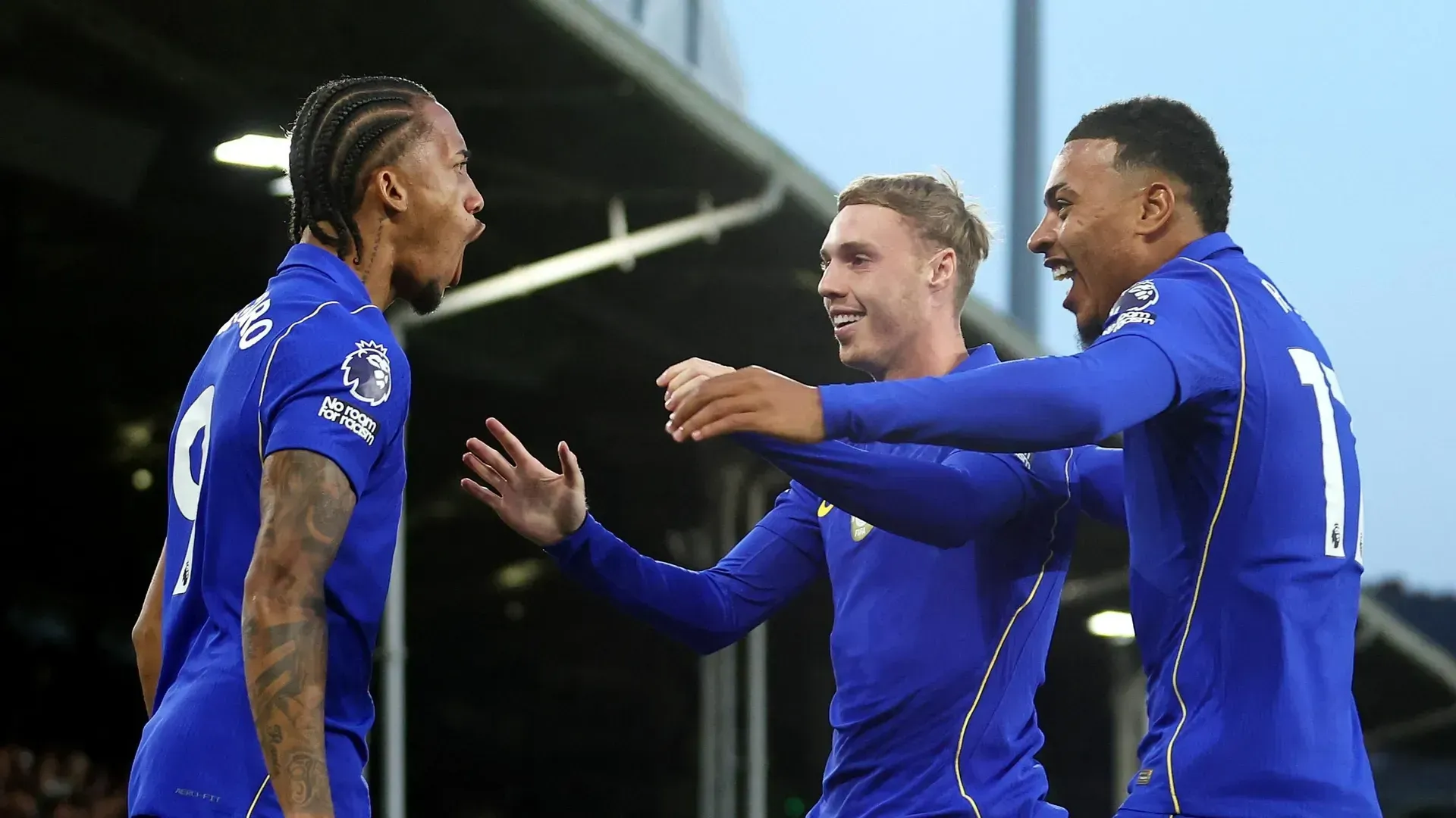 Chelsea entra com vitória na estreia de Quenda